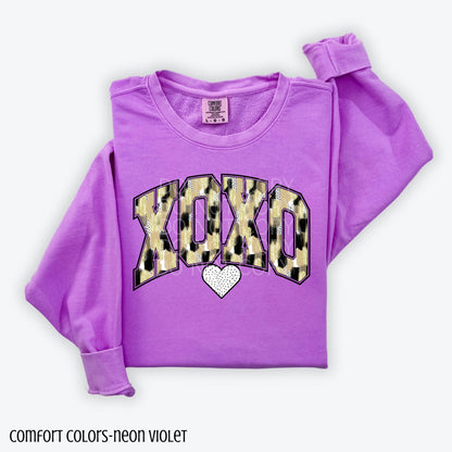 XOXO Brushstroke Boho Valentine