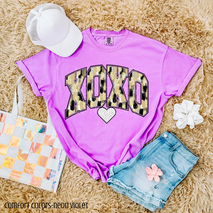 XOXO Brushstroke Boho Valentine